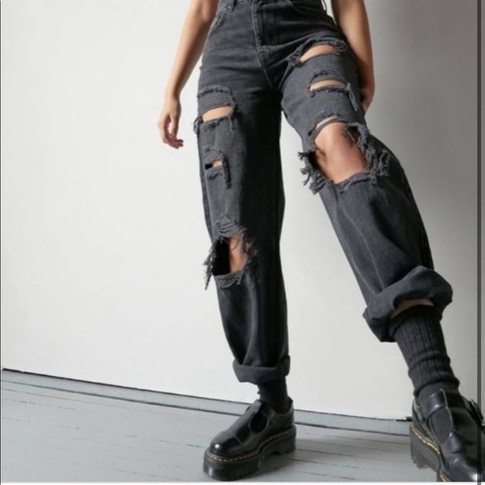 BDG high rise mom jean